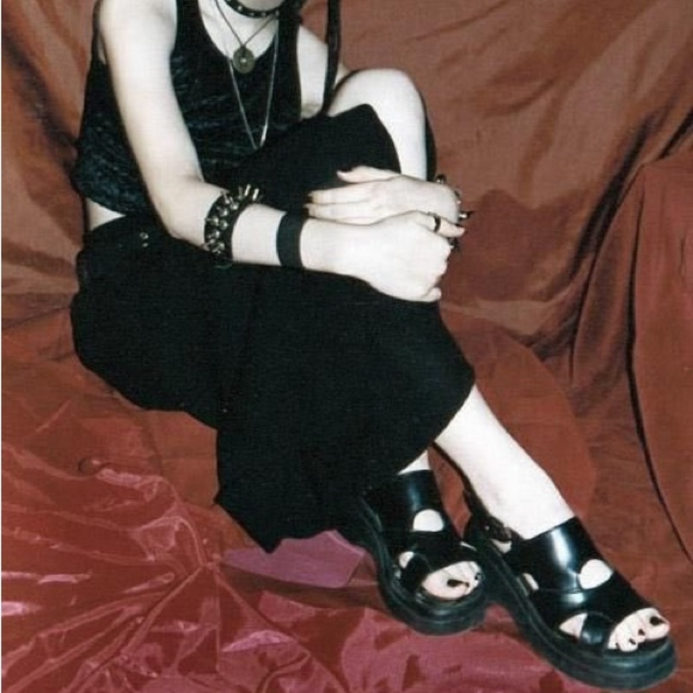 Meet your Posher, Raven